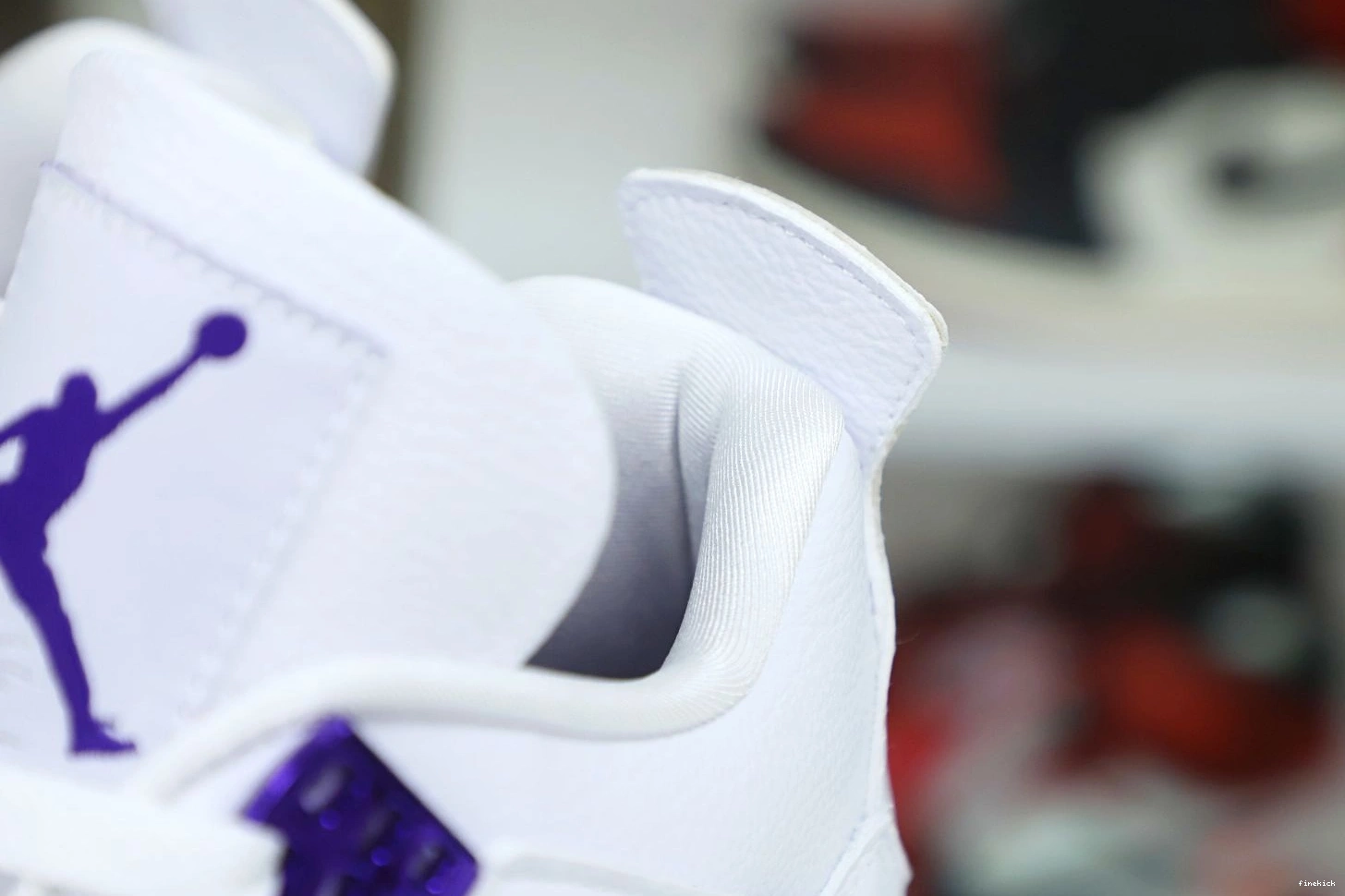 4 PURPLE AIR METALLIC JORDAN 0112